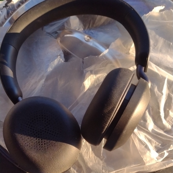COPY - Jabra Evolve 2 65 Black Over-Ear Headphones NWOT - Picture 1 of 2